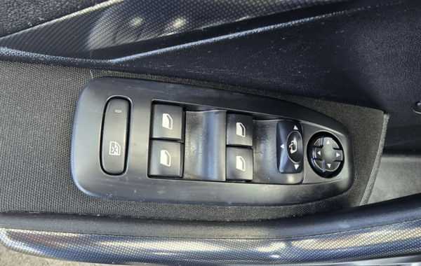 peugeot-2008-1-2-puretech-110ch-allure-s-s - 946854713