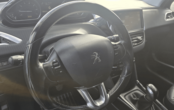 peugeot-2008-1-2-puretech-110ch-allure-s-s - 946854713