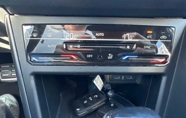 volkswagen-taigo-1-0-tsi-110ch-r-line-dsg7 - 947134713