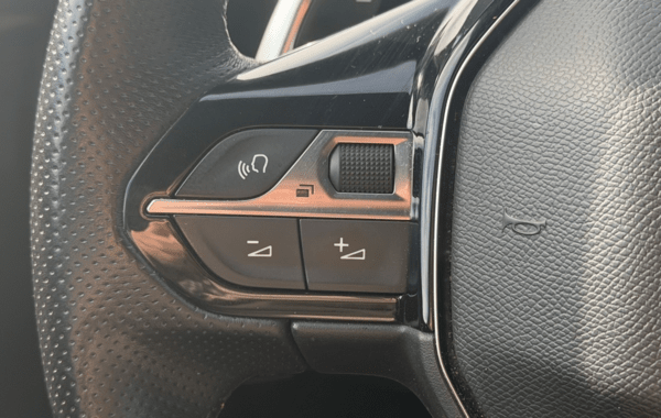 peugeot-3008-hybrid-225ch-gt-e-eat8 - 947394713