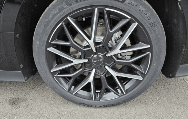 byd-han-517ch-85-kwh-executive-white-black-grey - 947764713