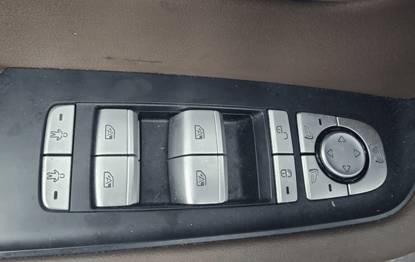 byd-han-517ch-85-kwh-executive-white-black-grey - 947764713