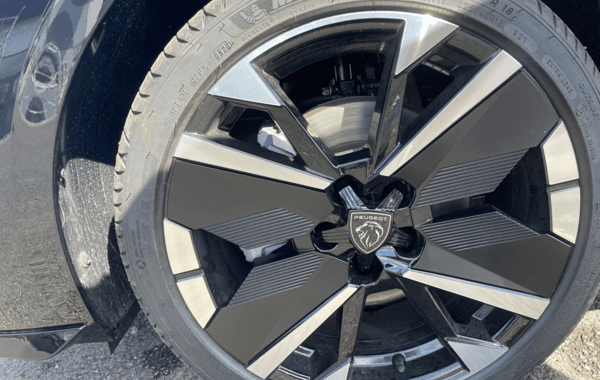 peugeot-308-1-5-bluehdi-130ch-ss-gt-exclusive-eat8 - 947854713