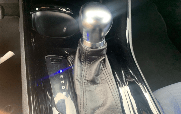 toyota-c-hr-122h-graphic-2wd-e-cvt - 947914713