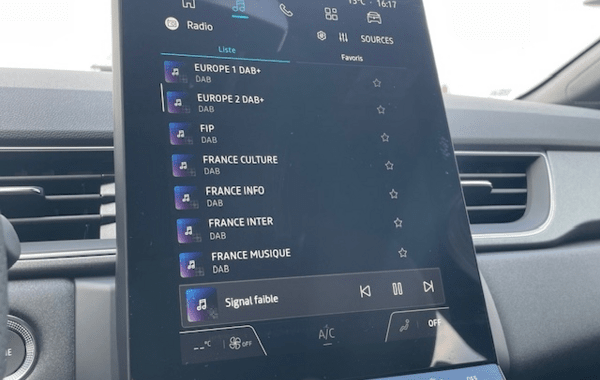 renault-captur-ii-1-8-e-tech-full-hybrid-160ch-techno-25 - 947964713