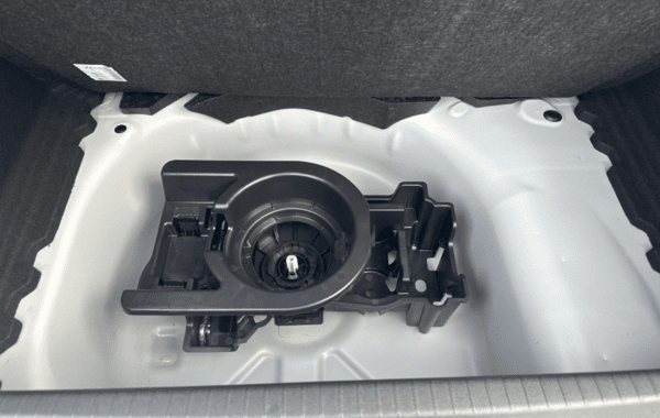 peugeot-208-1-2-hybrid-145ch-allure-e-dcs6 - 948244713