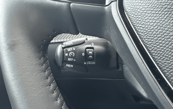 peugeot-208-1-2-hybrid-145ch-allure-e-dcs6 - 948244713