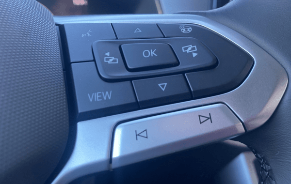 volkswagen-t-roc-1-5-tsi-evo2-150ch-life-plus-dsg7 - 948714713