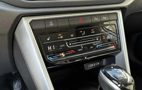 volkswagen-t-roc-1-5-tsi-evo2-150ch-life-plus-dsg7 - 949114713