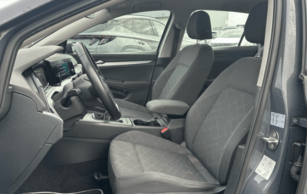 volkswagen-golf-viii-1-5-tsi-act-opf-130ch-life-1st - 949214713