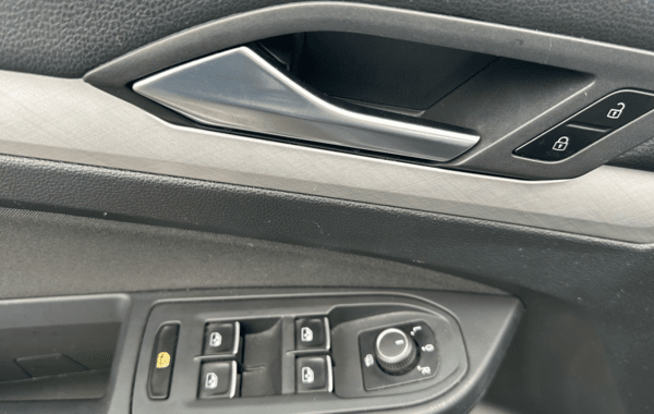 volkswagen-golf-viii-1-5-tsi-act-opf-130ch-life-1st - 949214713