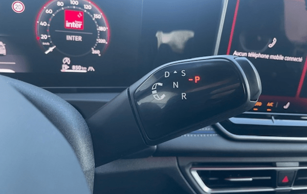 volkswagen-tiguan-2-0-tdi-150ch-r-line-dsg7 - 950274713