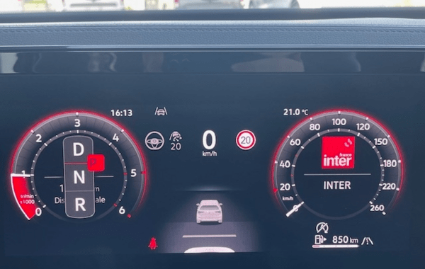 volkswagen-tiguan-2-0-tdi-150ch-r-line-dsg7 - 950274713