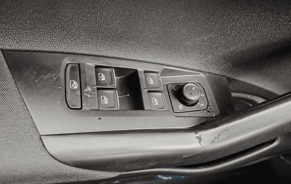 volkswagen-taigo-1-0-tsi-116ch-r-line-edition-dsg7 - 952084713