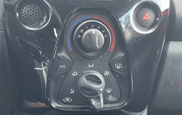 citroen-c1-vti-72-s-s-feel-5p-e6-d - 952224713