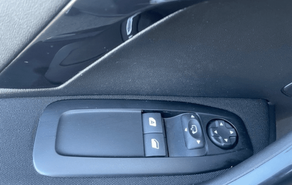 peugeot-208-1-5-bluehdi-100ch-e6-c-active-bvm5-86g-5p - 952854713