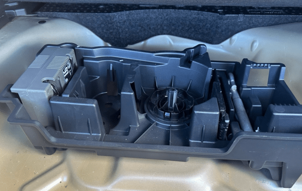 citroen-c4-bluehdi-130ch-s-s-feel-pack-eat8-120g - 953184713