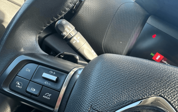 citroen-c4-bluehdi-130ch-s-s-feel-pack-eat8-120g - 953184713