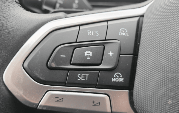 volkswagen-tiguan-2-0-tdi-150ch-life-plus-dsg7 - 954284713