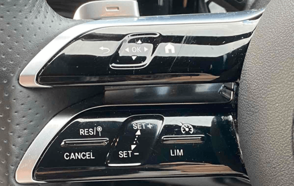 mercedes-gla-200-d-150ch-amg-line-8g-dct - 954314713