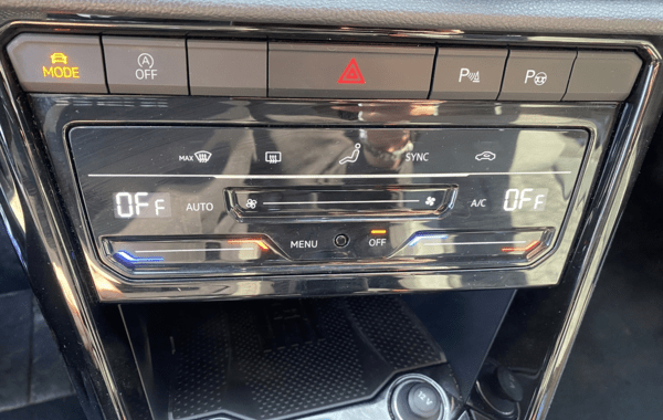 volkswagen-t-roc-1-5-tsi-evo2-150ch-r-line-dsg7 - 954474713