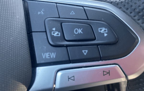 volkswagen-t-roc-1-5-tsi-evo2-150ch-r-line-dsg7 - 954484713