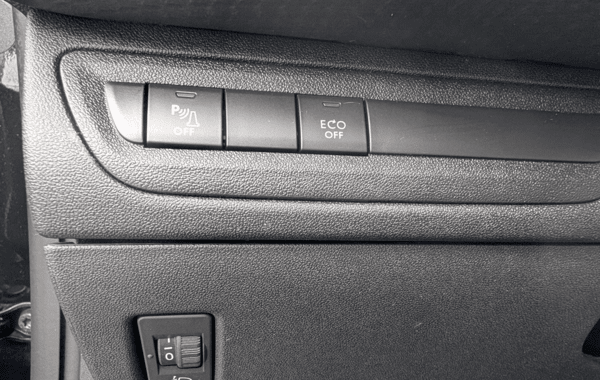 peugeot-2008-1-2-130ch-e6-c-signature-s-s-eat6-6cv - 954644713