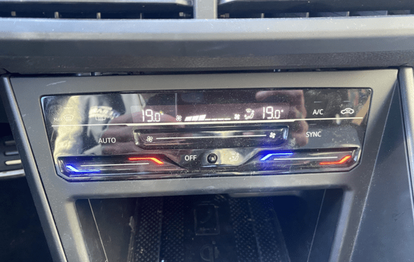 volkswagen-taigo-1-0-tsi-110ch-r-line-dsg7 - 955034713