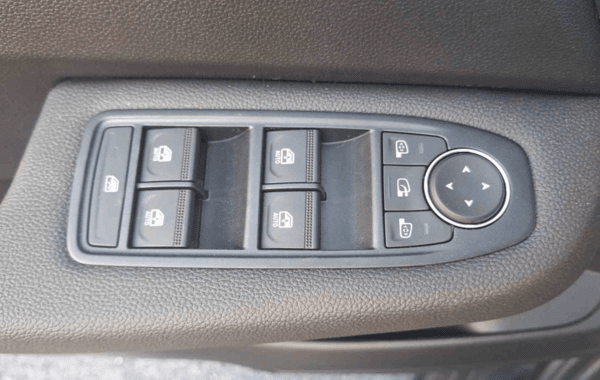 renault-clio-v-1-5-dci-100ch-evolution-25 - 955574713