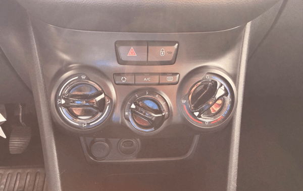 peugeot-208-affaire-1-2-puretech-82ch-s-s-premium-pack-euro6c - 955744713