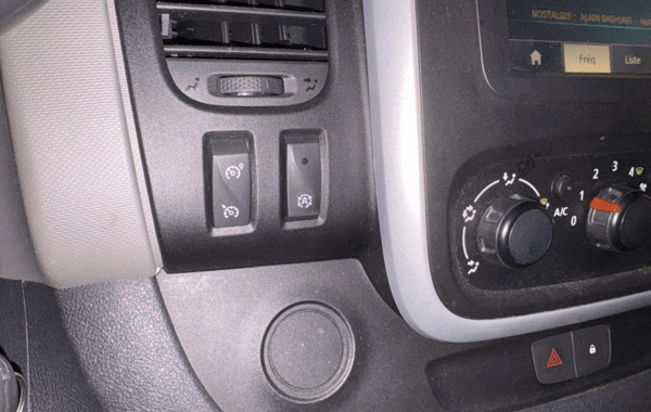 renault-trafic-iii-combi-l1-1-6-dci-125ch-energy-life-9-places - 955954713