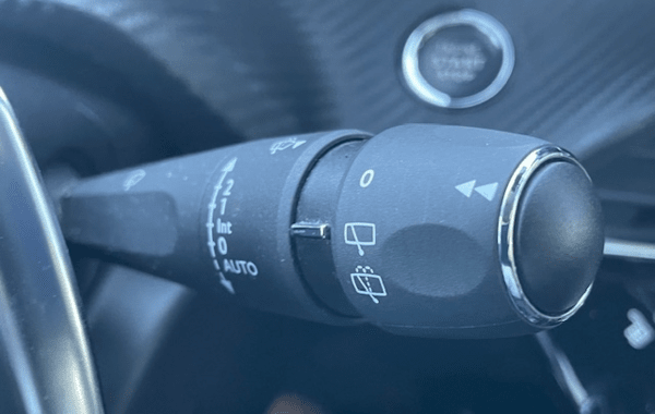 peugeot-208-1-2-puretech-100ch-s-s-allure-pack-eat8 - 956084713