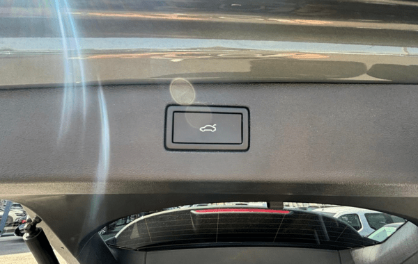 volkswagen-tiguan-2-0-tdi-150ch-life-plus-dsg7 - 956284713
