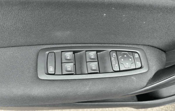 renault-megane-iv-1-5-blue-dci-115ch-limited - 956814713