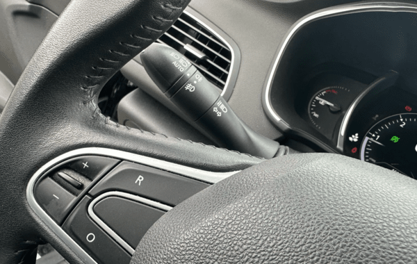 renault-megane-iv-1-5-blue-dci-115ch-limited - 956814713