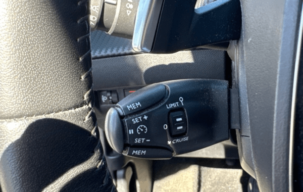 peugeot-2008-1-5-bluehdi-130ch-s-s-allure-eat8 - 958024713