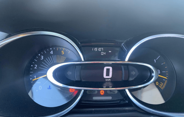 renault-clio-iv-estate-0-9-tce-90ch-energy-zen-eco2 - 958254713