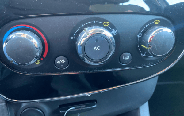 renault-clio-iv-estate-0-9-tce-90ch-energy-zen-eco2 - 958254713