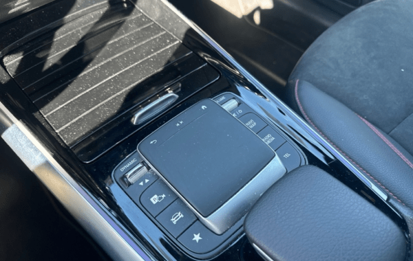 mercedes-gla-200-163ch-amg-line-7g-dct - 958314713