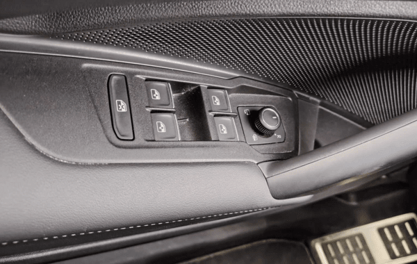 volkswagen-tiguan-2-0-tdi-150ch-r-line-dsg7 - 958394713