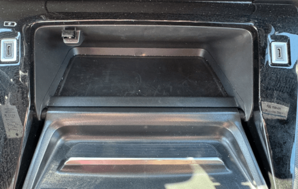 peugeot-2008-1-2-hybrid-145ch-allure-e-dcs6 - 959354713