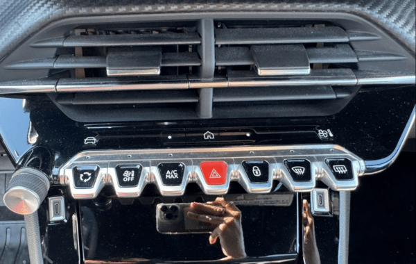 peugeot-2008-1-2-hybrid-145ch-allure-e-dcs6 - 959424713