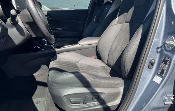 toyota-c-hr-184h-gr-sport-2wd-e-cvt-my22 - 960414713