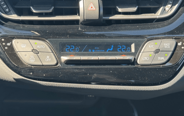 toyota-c-hr-184h-gr-sport-2wd-e-cvt-my22 - 960414713