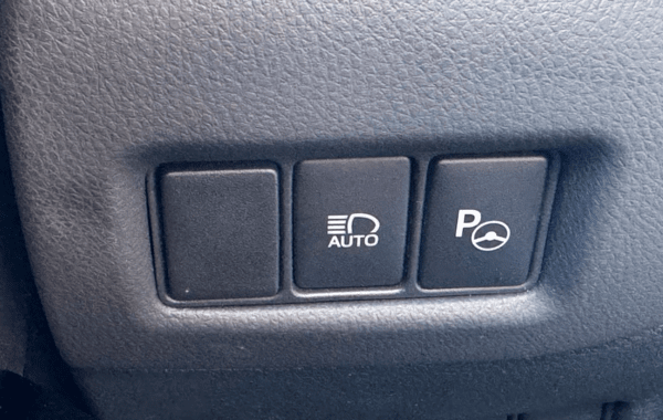 toyota-c-hr-184h-gr-sport-2wd-e-cvt-my22 - 960414713