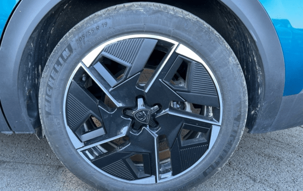 peugeot-408-plug-in-hybrid-225ch-gt-e-eat8 - 962404713