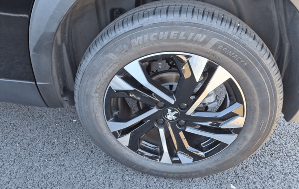 peugeot-2008-1-5-bluehdi-130ch-s-s-gt-eat8 - 962484713