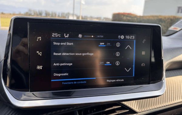 peugeot-208-1-2-puretech-75ch-s-s-active - 962744713