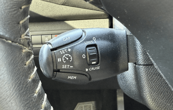 peugeot-308-1-2-130ch-e6-3-s-s-allure - 963364713