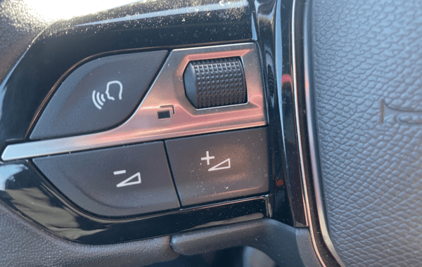 peugeot-2008-1-2-puretech-100ch-s-s-active-pack - 964024713